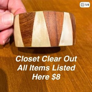 Closet Clear out - EIGHT Dollar Sale  !!